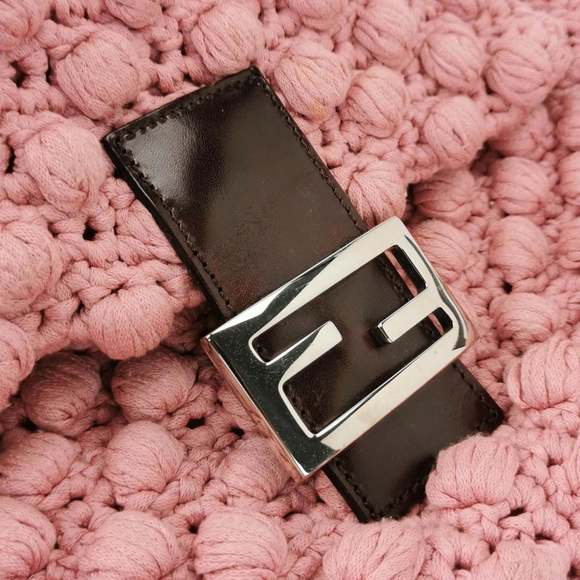 Fendi Mamma Baguette Bag Pink Crochet Shoulder Bag - Picture 7 of 11